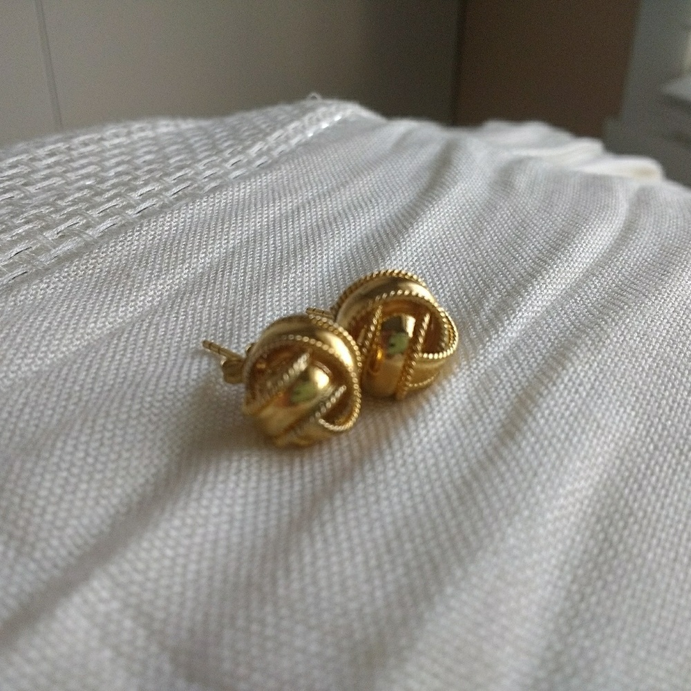 Vintage Gold Knot Earrings